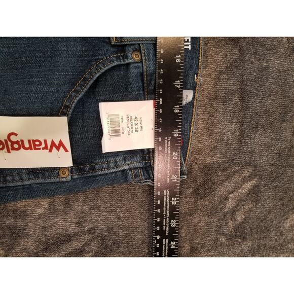 Wrangler Mens Blue Dark Wash 42×30 Relaxed‎ Fit Jeans - Picture 7 of 8